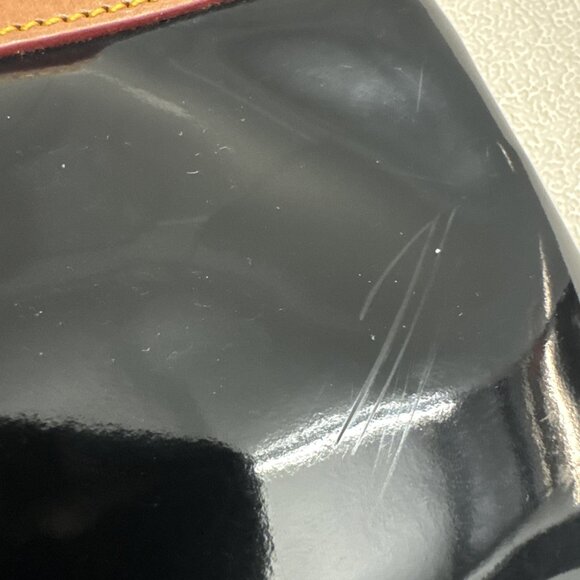 DOONEY & BOURKE Patent LEATHER ZIP WRISTLET Clutch Wallet *RED INTERIOR* - Picture 6 of 8